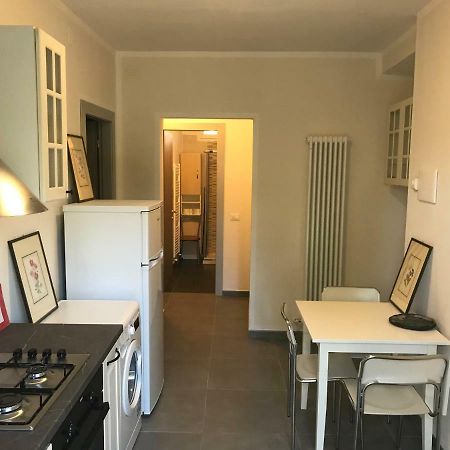 Appartement Alloggio Ideale Per 5 Terre E Per Via Francigena à Sarzana Extérieur photo